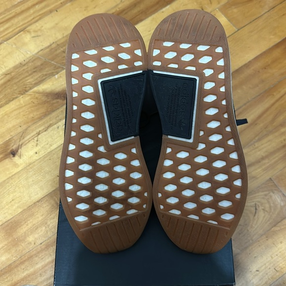 NMD R2 - Picture 5 of 5